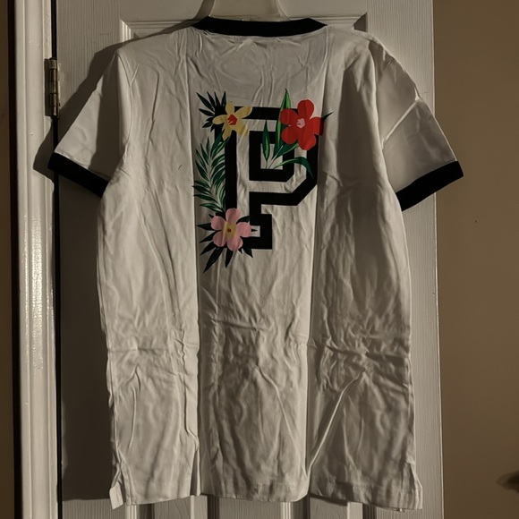 Pink / Victorias Secret brand new women’s white /navy tshirt size medium - Picture 5 of 5